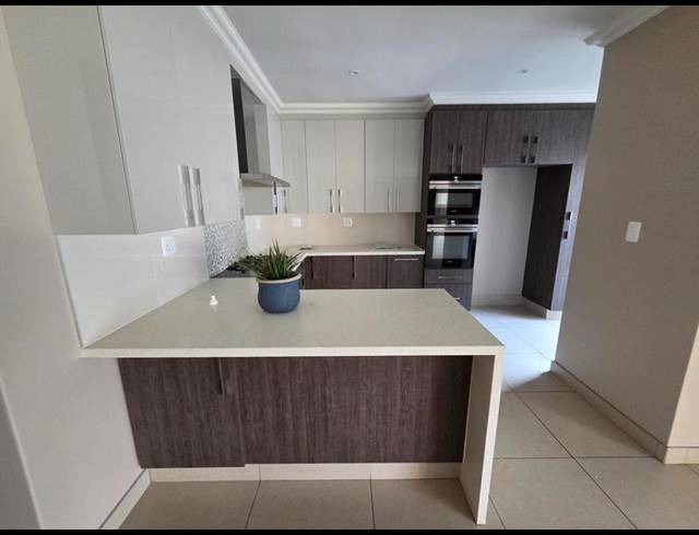 4 BEDROOM PROPERTY TO RENT IN MORELETAPARK